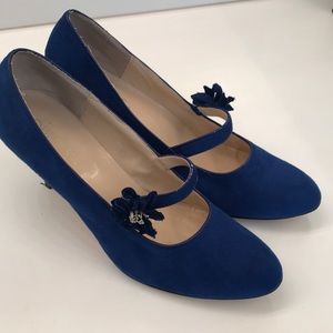 Chadwick’s very cute heeled Mary Janes, royal blue